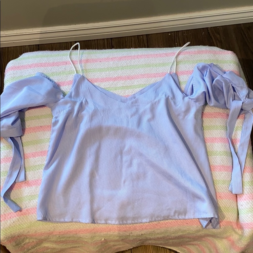 Off the shoulder stripped blouse small